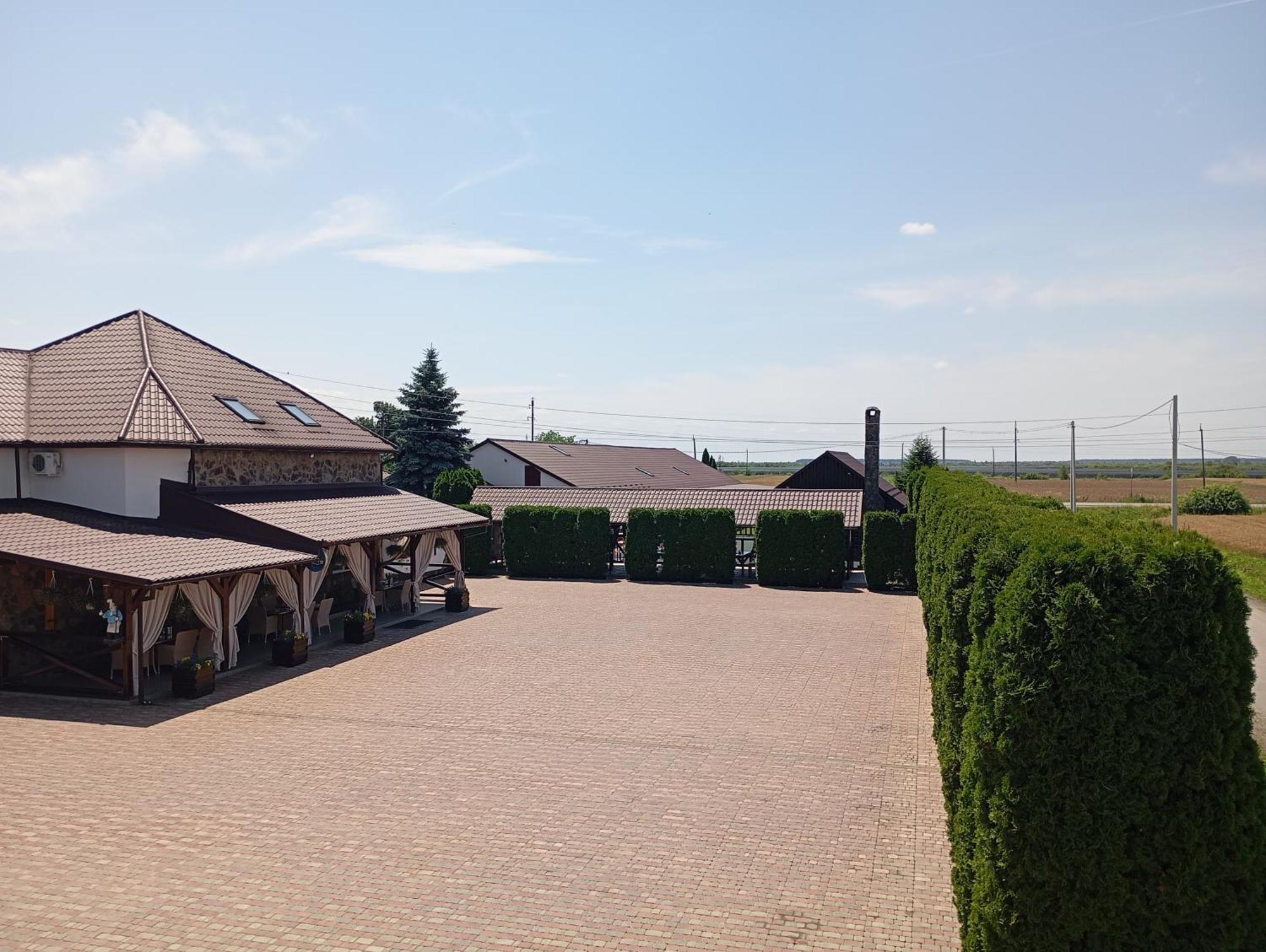 Hotel Three Aces Velyka Dobron Exterior foto